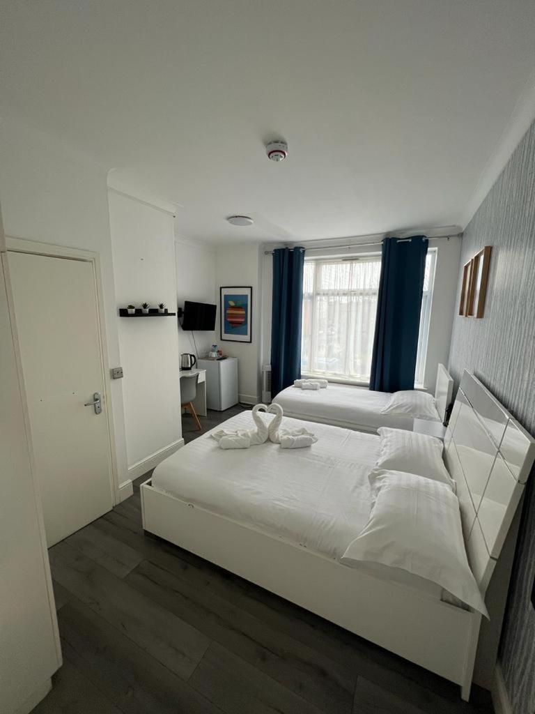 Diana Hotel London Ruang foto
